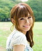 ニューハーフタレントの椿姫彩菜さんって 学生時代の頃から 女の子みた Yahoo 知恵袋