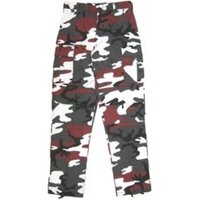 ファッションについてカモフラージュ柄 迷彩柄 に一番合う色は何色だと思 Yahoo 知恵袋