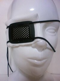 ファッション的な目的で黒の眼帯を探しているのですがどこで入手できるのでし Yahoo 知恵袋