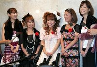 辻ちゃんの白い服どう思いますか この写真は庄司 ミキティー 藤本美貴 Yahoo 知恵袋