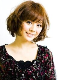 私は今 黒髪なのですが画像のようにボブにしてゆるいパーマをかけようと Yahoo 知恵袋