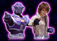 仮面ライダー王蛇に変身している浅倉を演じている人は誰ですか 萩 Yahoo 知恵袋