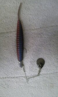 ジグスピナーにデスアダー ありですか 検索バス釣りdepsデスアダ Yahoo 知恵袋