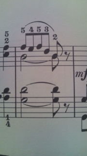 心が折れそうです 子供がテーブルに上がる事でご相談させてくださ Yahoo 知恵袋