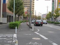 道路標識 で 道路地面に ダイアモンド ひし形 みたいなマークを Yahoo 知恵袋