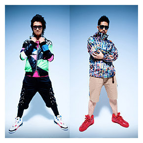 Hilcrhymeの パーソナルカラーで着ているパーカーみたいなのが欲しいです どこで Yahoo 知恵袋