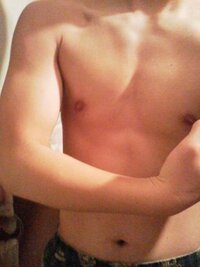 このだらしない 体を肉体改造したいですでも結構筋肉質かも Yahoo 知恵袋