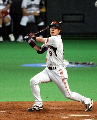 亀井義行内野手の遠投115メートルは野球選手の中でもトップクラスですよね イチ Yahoo 知恵袋