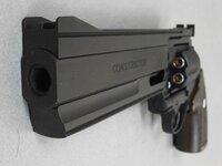 実銃をベースにしたカッコいい拳銃が登場する映画を教えてください Yahoo 知恵袋