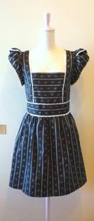 服を作って販売したいと思っています 本を参考に服を作りたいのです Yahoo 知恵袋