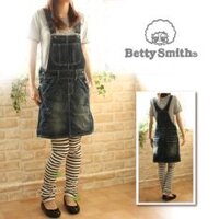 こういう服装はださい 時代遅れ おばさんですか 32歳でオシャレに疎 Yahoo 知恵袋