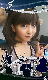 板野友美 さんはこの髪型の方がカワイイですか めっちゃかわい Yahoo 知恵袋