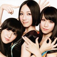 Perfumeの２人は大学卒業して１人は中退あ ちゃんは亜細亜 かしゆ Yahoo 知恵袋