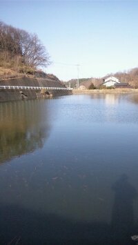 下の写真の場所でバスをつったひといますか 群馬県鏑川多胡橋下流で Yahoo 知恵袋