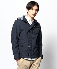 写真のマウンテンパーカーについて男子大学生です このマウンテンパーカーを大学生 Yahoo 知恵袋