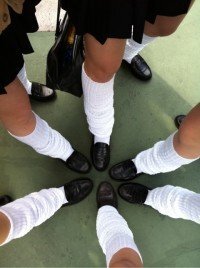 中学生モテる女子可愛い女子 特徴や性格 行動など教えてください 当然顔が Yahoo 知恵袋