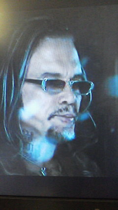 アイアンマン２ ミッキーロークがしていたサングラス アイアンマン２でミッキ Yahoo 知恵袋