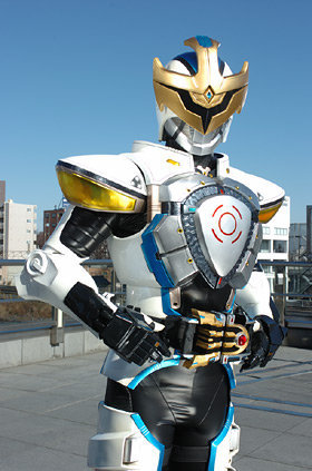 仮面ライダーキバ系の曲のpvかっこいいよねイクサのやつとか クセになるように Yahoo 知恵袋