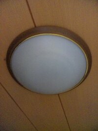 ナショナルのこの電気のカバーの外し方を教えてください 賃貸マンションでも Yahoo 知恵袋