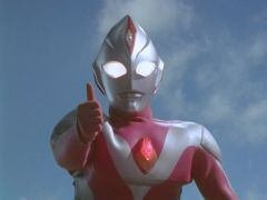 ウルトラマンダイナが映画ではそうではないのですがtv版だとごついと言うか太って Yahoo 知恵袋