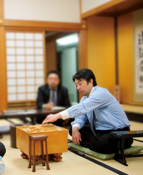 将棋の対局で指す時に正座で指さなかった棋士とか居ますか 昔の大御所的な Yahoo 知恵袋