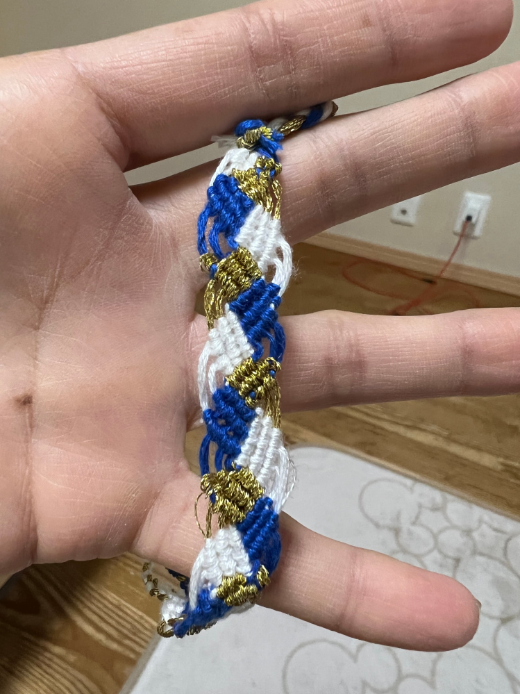 こんにちは ミサンガのこの編み方わかる方いますか Yahoo 知恵袋