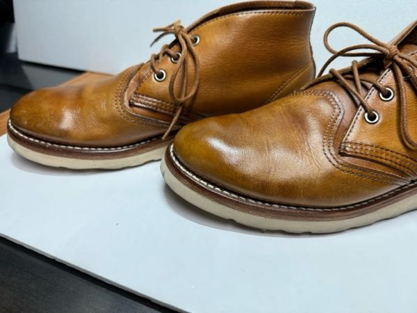 レッドウィング9107このブーツのタグは本物でしょうか？後、9