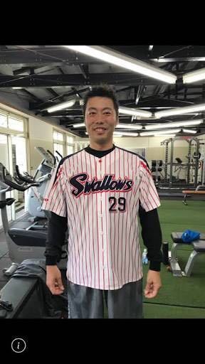 プロ野球 ヤクルトっていつから黄緑色になったんですか ユニフ Yahoo 知恵袋