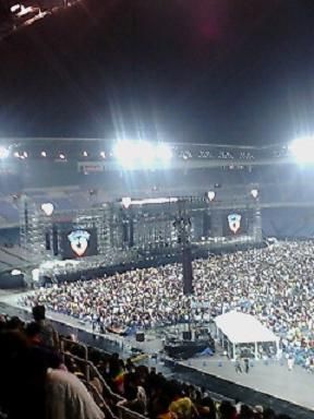 東方神起日産スタジアム埋まらない(00)