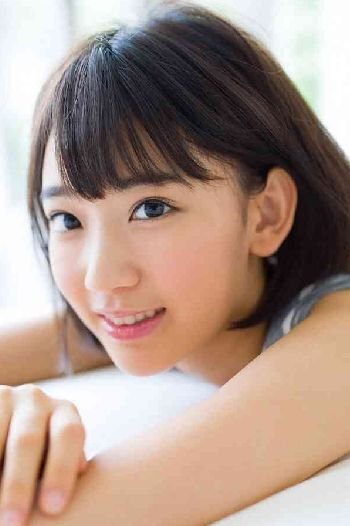 宮脇咲良はかなり毛深いのですか 写真を見てる限り永久脱毛してる様に Yahoo 知恵袋