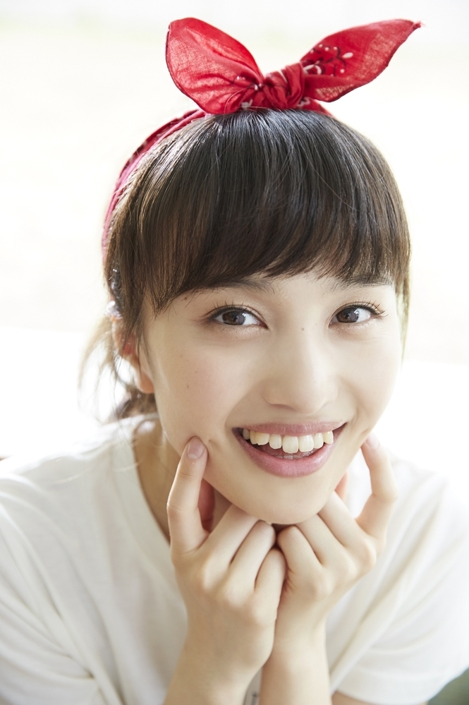 えくぼがあるタレントや女優は誰がいますか 1人 思い出しました Yahoo 知恵袋