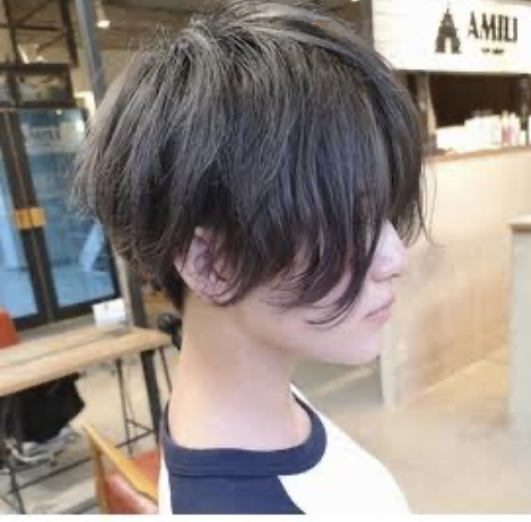 癖毛のハンサムショートスタイルについて自分はうねるタイプの強い癖毛です Yahoo 知恵袋