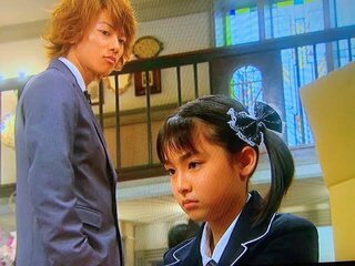 てる 萌 音 佐藤健 上 白石 付き合っ