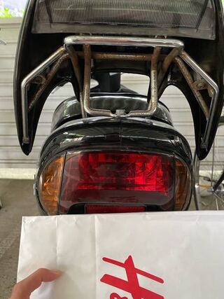 ライブDioのzxを乗っているんですが買った時に羽根が上げられていた 