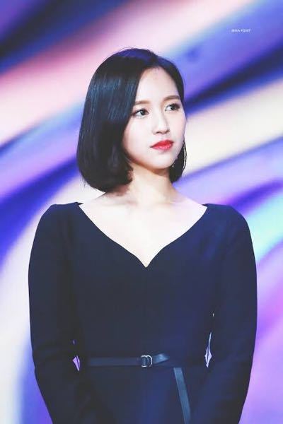 Twiceミナの一番好きな髪型教えてください 黒髪ボブは一般人の私 Yahoo 知恵袋