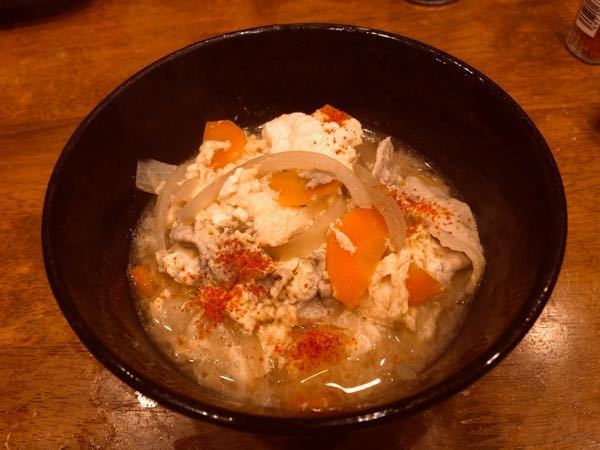 明日の朝は 豚肉と玉ねぎと溶き卵の味噌汁を作ります でもそれ Yahoo 知恵袋