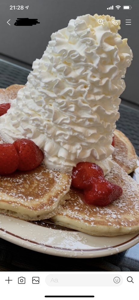 Lineトーク画面の背景を自分で変更し 上まで全面に写真をうつ Yahoo 知恵袋