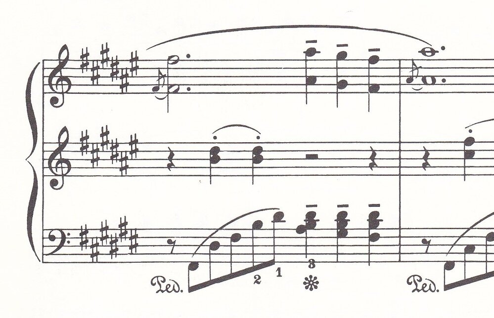 ピアノの楽譜が三段になっているものがあります どうやって弾くのでしょうか Yahoo 知恵袋