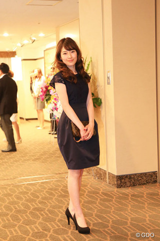 日本女子プロゴルフ界史上一番の美人は誰ですか 竹村真琴も結構いいか Yahoo 知恵袋
