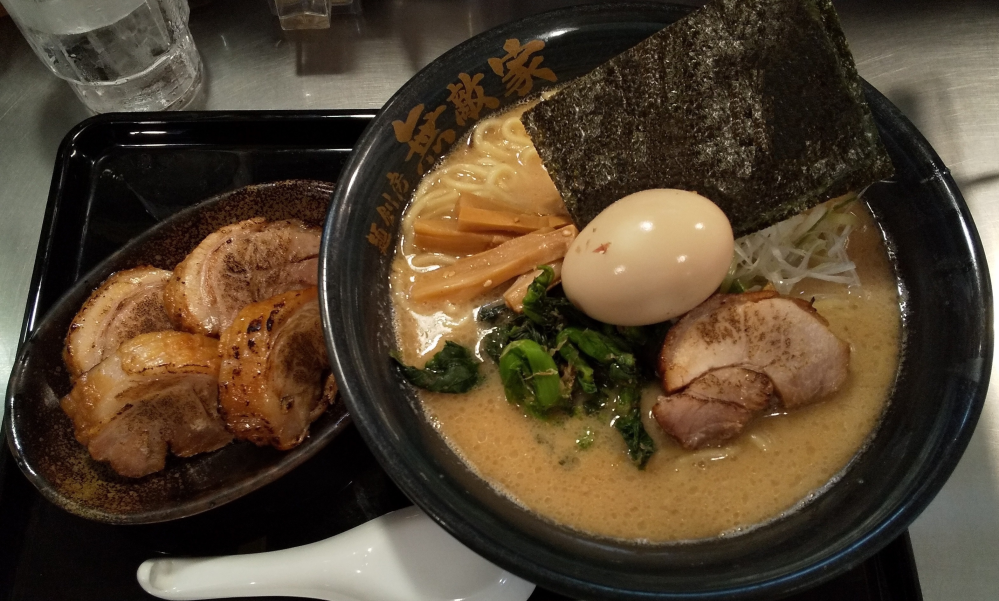 豚骨醤油ラーメンに茹で菜の花入っていたら嫌ですか 食べてみたらその苦みが Yahoo 知恵袋