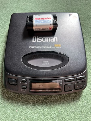 SONY CAR Discman 　ジャンク　音が出ません SONYディスクマンを起動したところ、ディスクが回るだけで音が