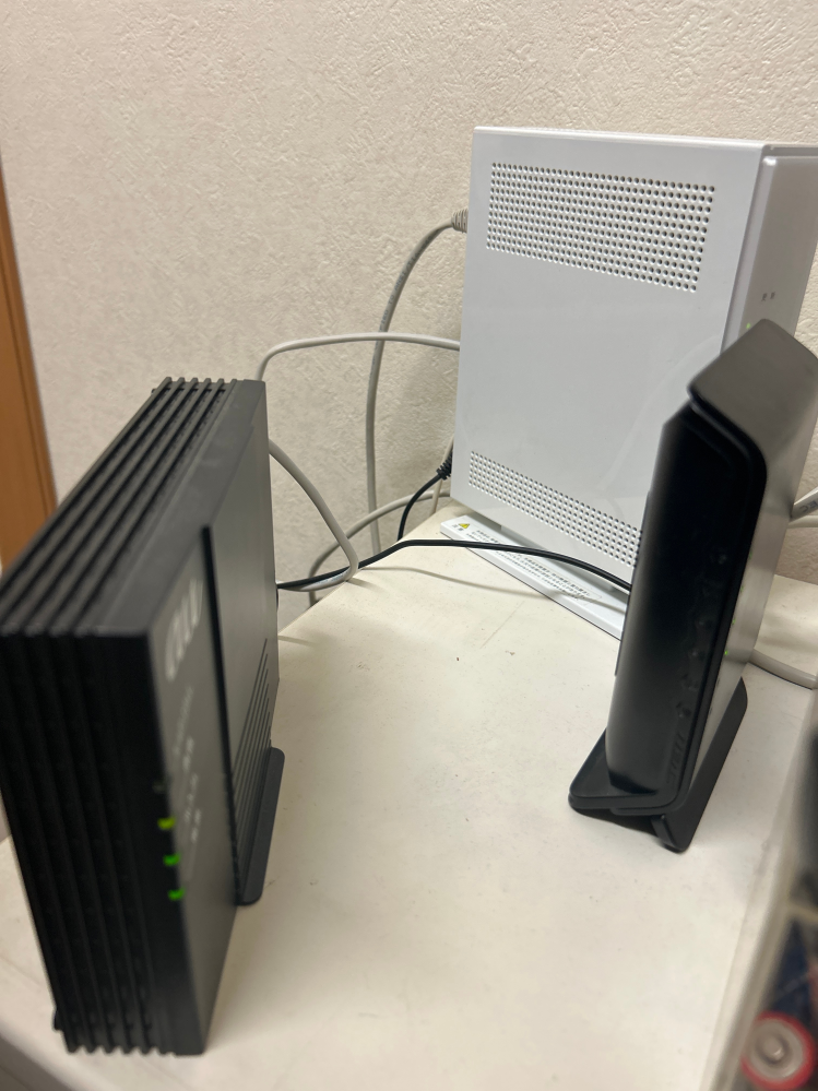 少し前の型になりますがルーター買いませんか？ 家のWiFiルーターを交換しようと思うのですが、今使ってるルーターから