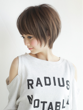 スッキリしたショートカットについて中３女子です 今 部活でバドミントンをし Yahoo 知恵袋