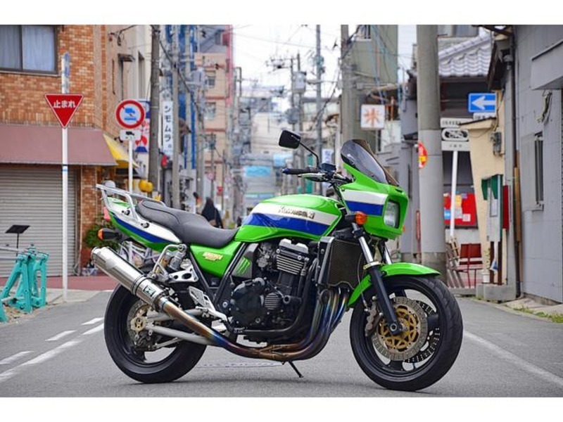 ZRX1100最終値下げしました なぜZRX1100と1200の中古は安いのですか。確かにカワサキ