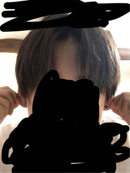 ピアス左に黒のピアス 右に白のピアスってどうですか いいのではないで Yahoo 知恵袋
