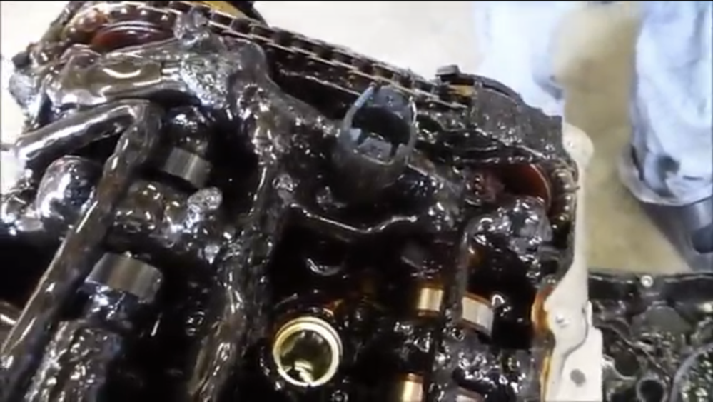 車のオイル交換目安が4000キロという所でオイル交換をしています Yahoo 知恵袋