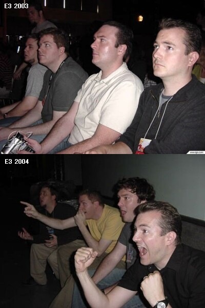 外国人が四人で映画か何か見てる場面のフリー素材扱いの画像って元ネタ 