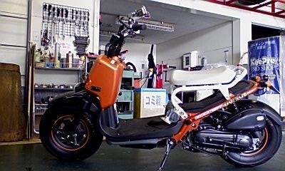 ズーマーをロンホイ入れないでスマートにかっこよくする方法を教えて Yahoo 知恵袋