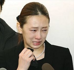 浜崎あゆみさんは間違いなく まつげエクステを付けていますよね 北川景子さん Yahoo 知恵袋