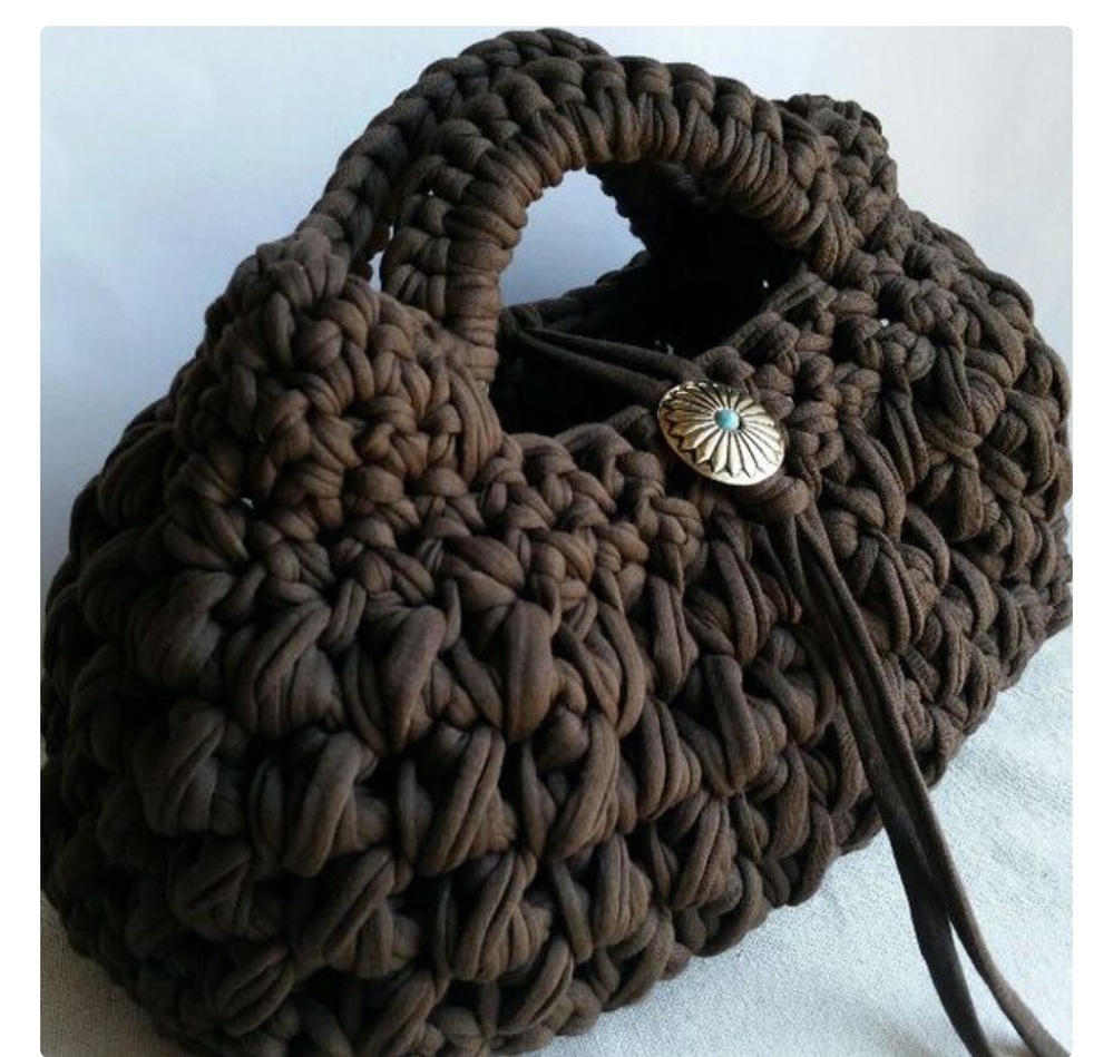 ズパゲッティでバッグを作りたいのですが、この写真のような編み方や 